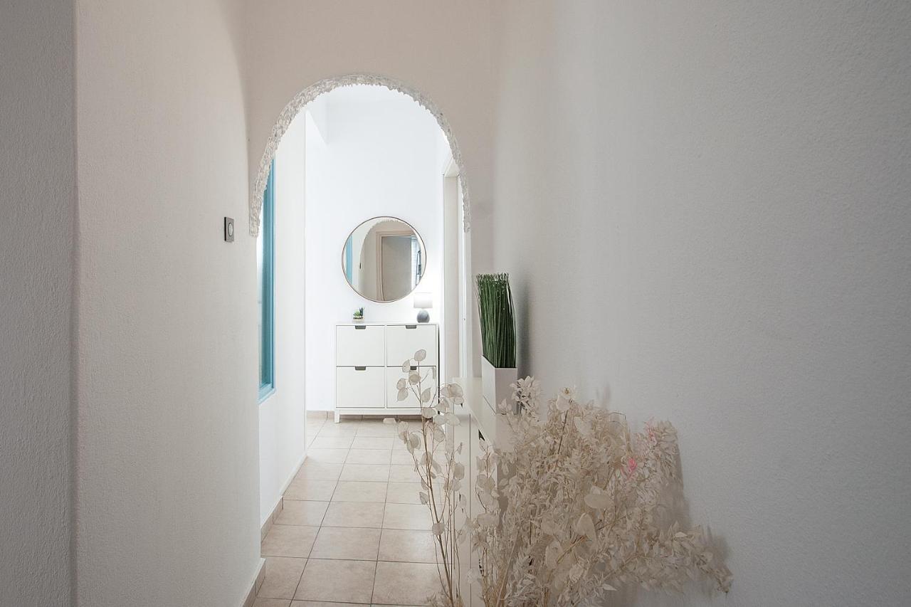 Capolavoro, Boutique Apartment With Unique Rooftop สเกียธอสทาวน์ ภายนอก รูปภาพ