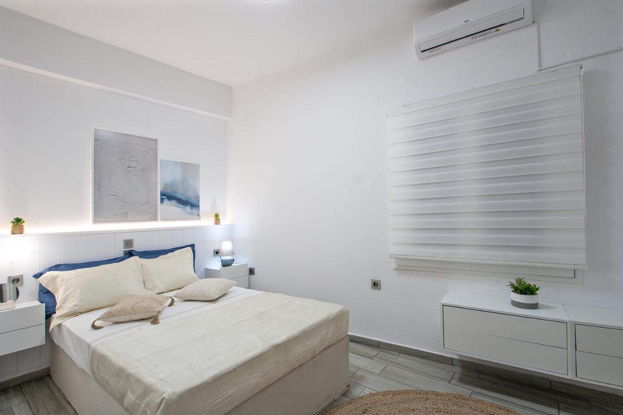 Capolavoro, Boutique Apartment With Unique Rooftop สเกียธอสทาวน์ ภายนอก รูปภาพ