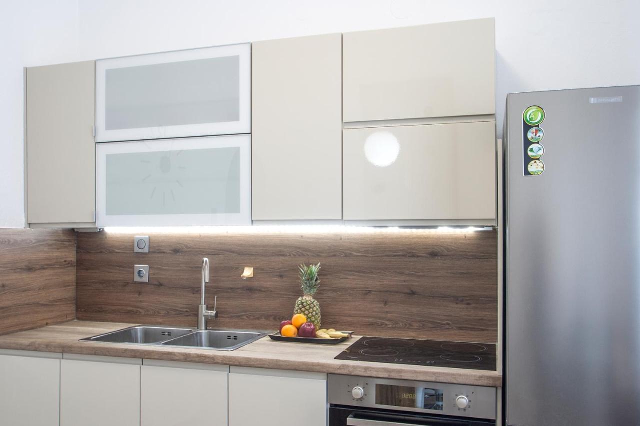Capolavoro, Boutique Apartment With Unique Rooftop สเกียธอสทาวน์ ภายนอก รูปภาพ