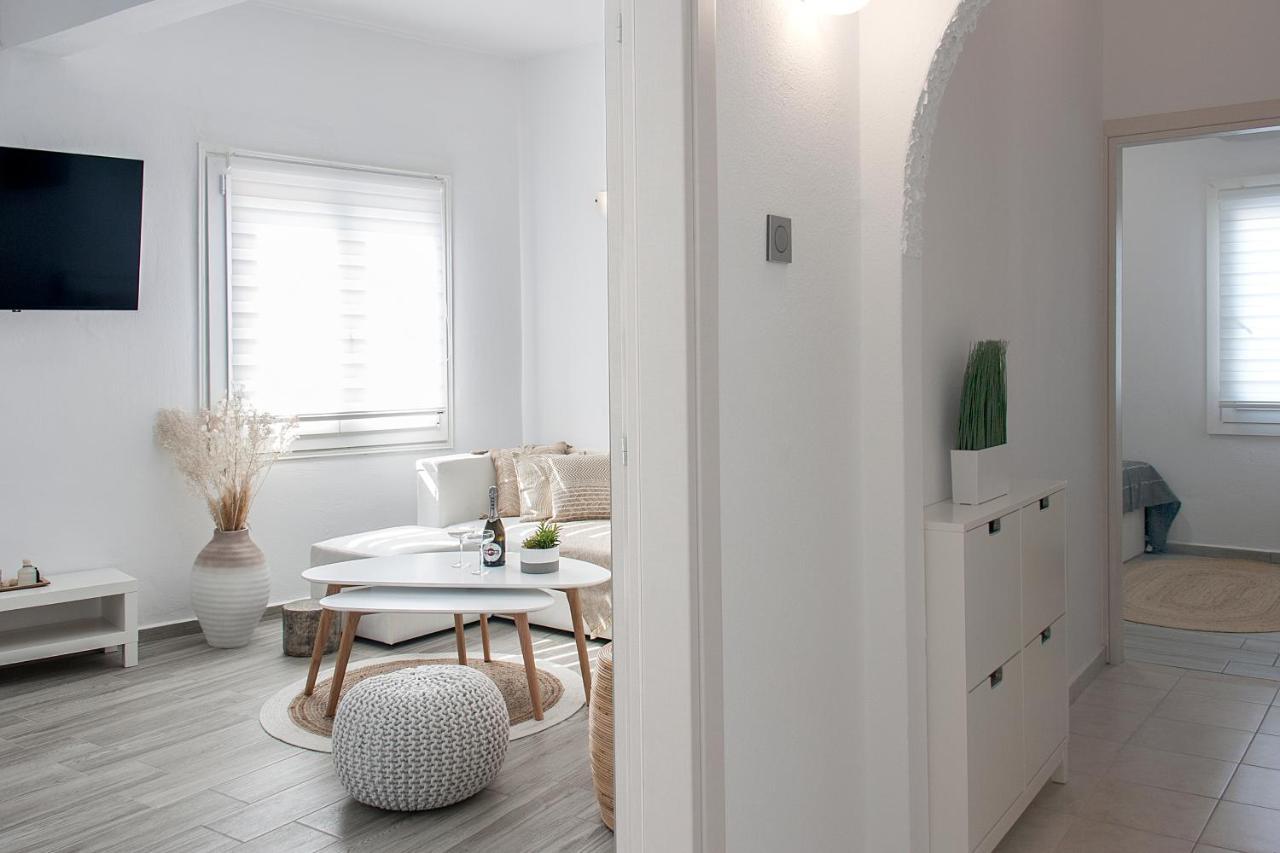 Capolavoro, Boutique Apartment With Unique Rooftop สเกียธอสทาวน์ ภายนอก รูปภาพ