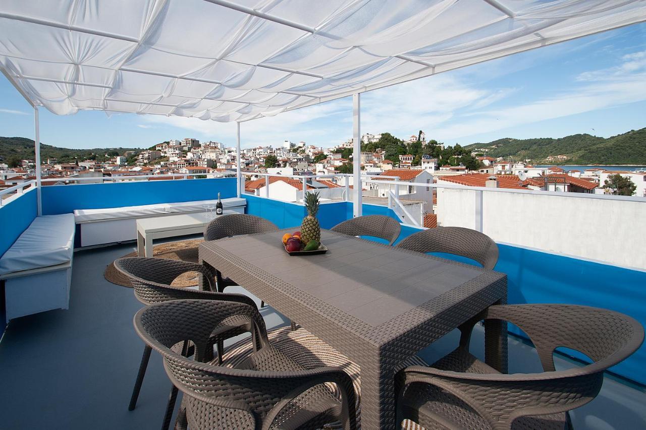 Capolavoro, Boutique Apartment With Unique Rooftop สเกียธอสทาวน์ ภายนอก รูปภาพ