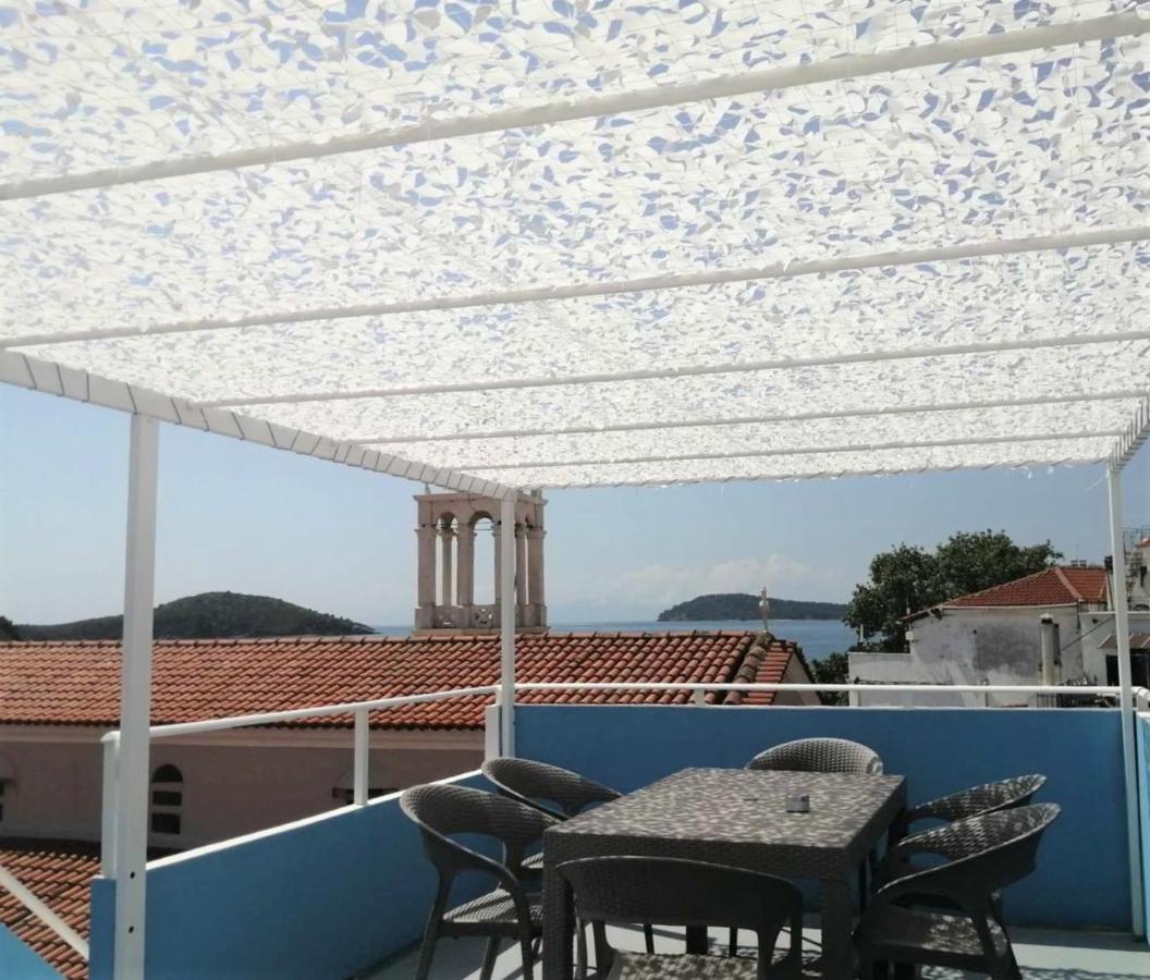 Capolavoro, Boutique Apartment With Unique Rooftop สเกียธอสทาวน์ ภายนอก รูปภาพ